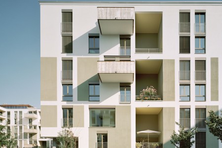 Hausfront mit Wärmedämmverbundsystem